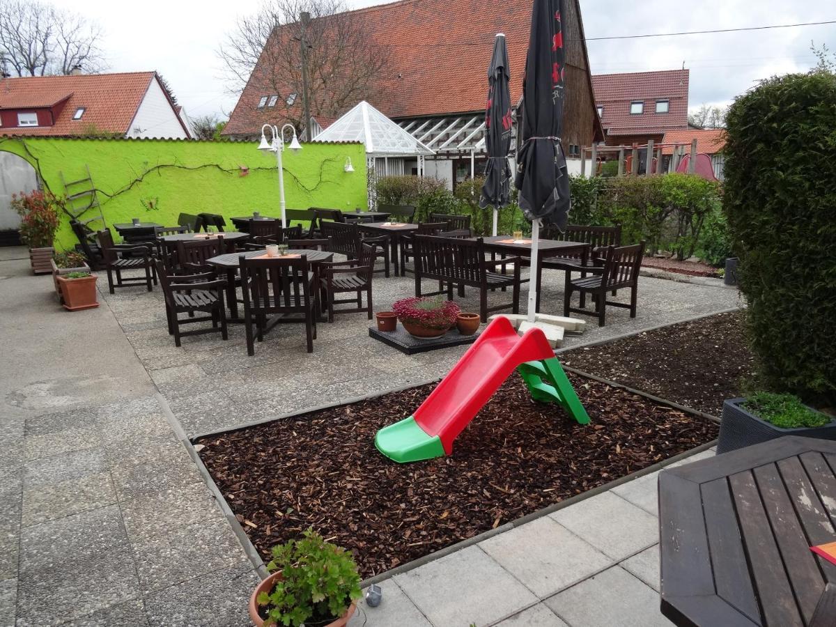 Hotel 4 Jahreszeiten Mit Restaurant Albstadt Exterior photo